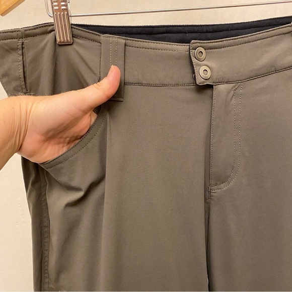 Columbia Sz 16 Convertible Zip Pants Olive Green Stretch Mid Rise Hiking Fishing - Picture 7 of 15